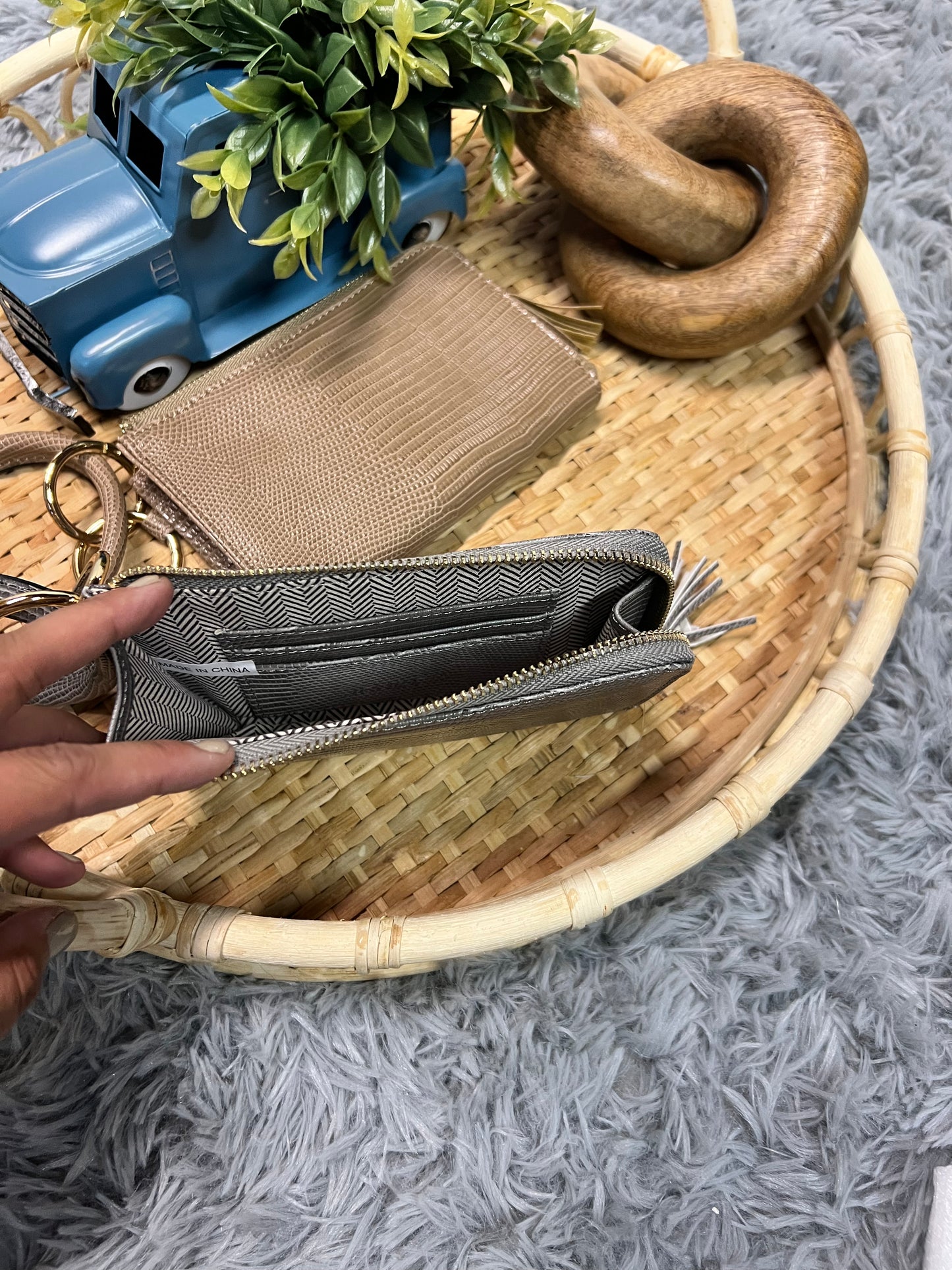 Chelsea wristlet