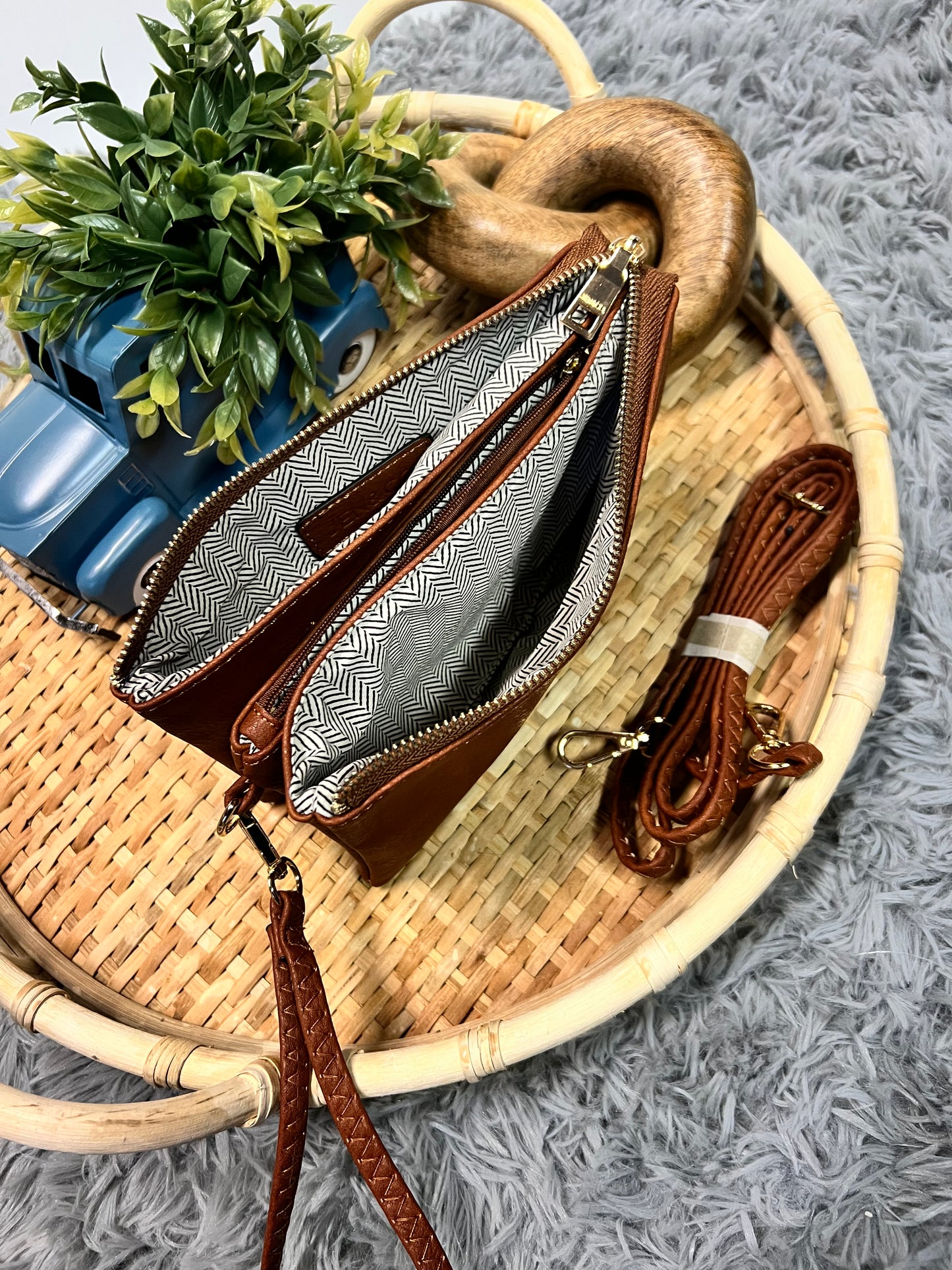 Kathleen crossbody