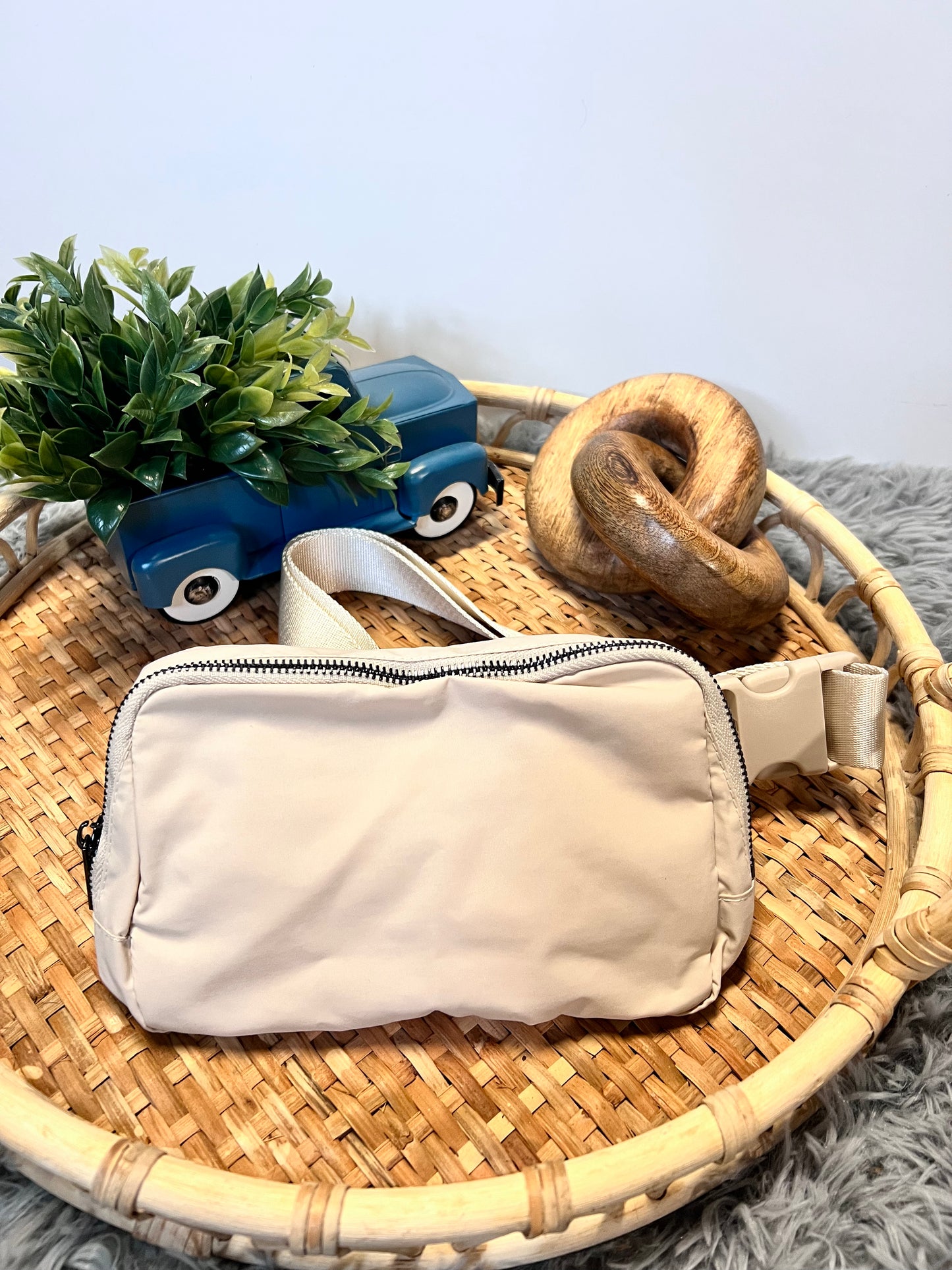 Nylon belt bag